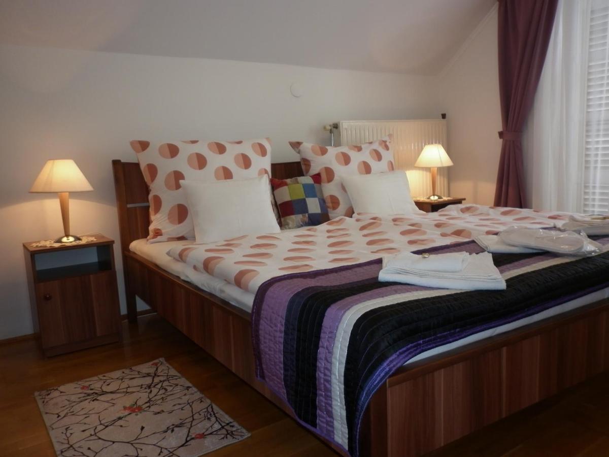 Apartment Manor Heviz